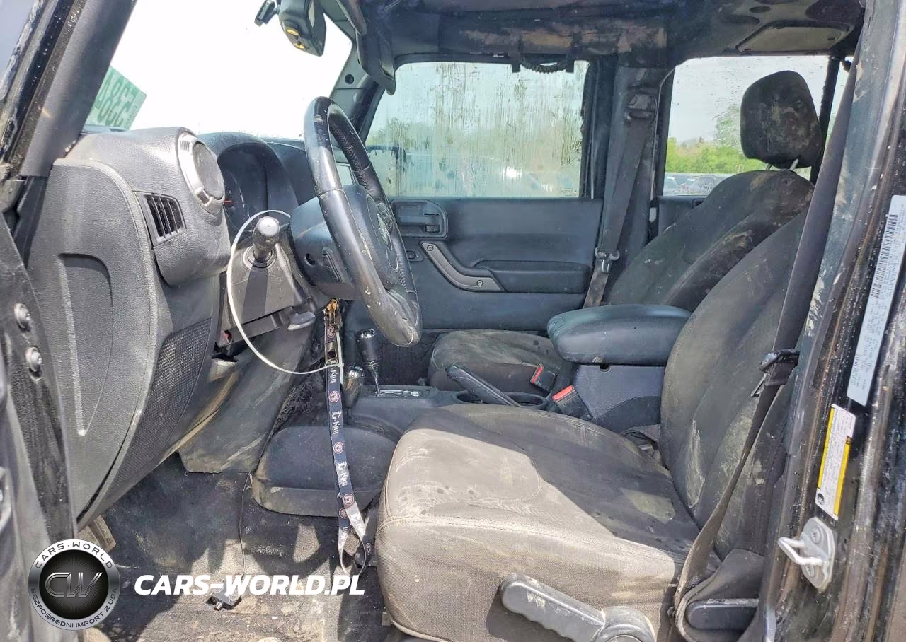 2016 Jeep Wrangler Unlimited Sport VIN:1C4BJWDGXGL204748 - 7