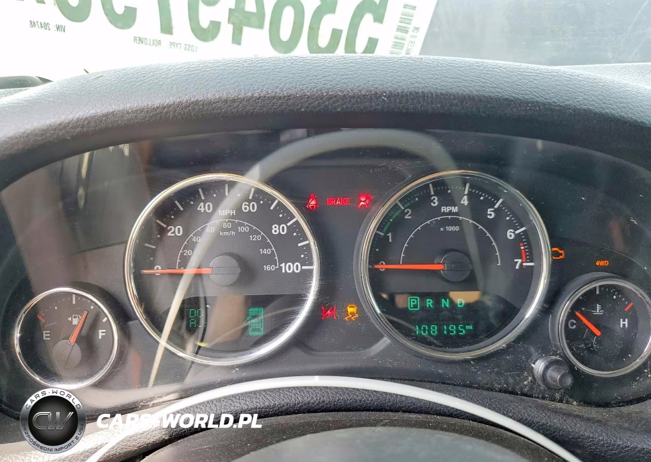 2016 Jeep Wrangler Unlimited Sport VIN:1C4BJWDGXGL204748 - 9