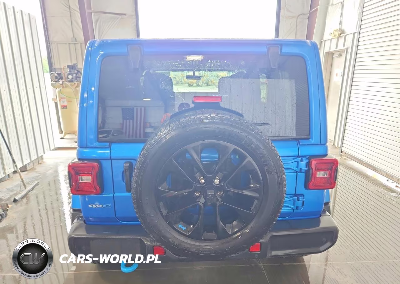 2023 Jeep Wrangler Sahara 4Xe VIN:1C4JJXP68PW538912 - 6