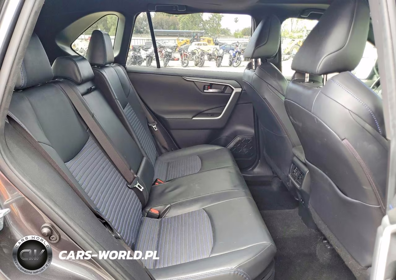 2020 Toyota Rav4 Xse VIN:JTMEWRFVXLJ047532 - 11