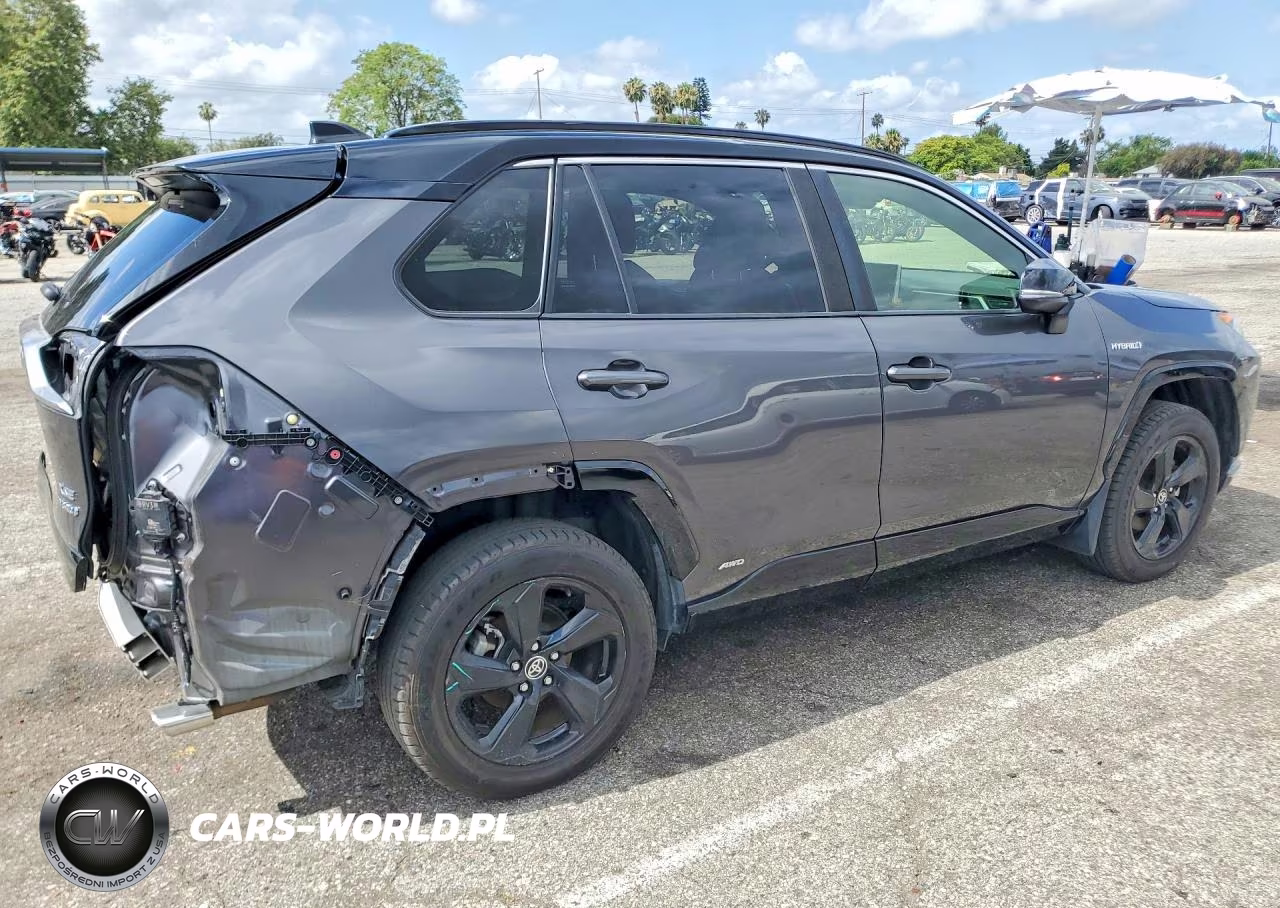 2020 Toyota Rav4 Xse VIN:JTMEWRFVXLJ047532 - 3