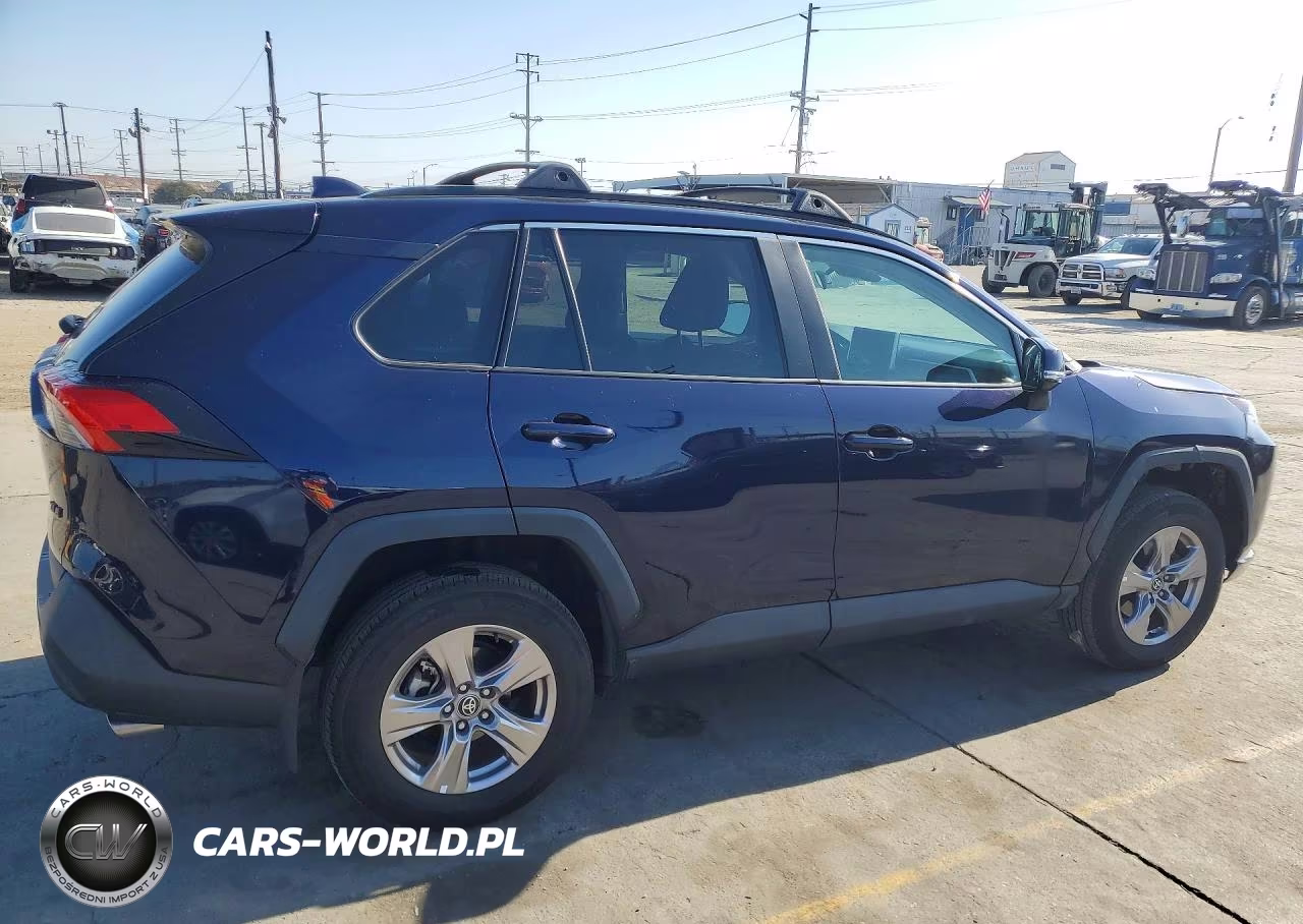 2024 Toyota Rav4 Xle VIN:2T3W1RFVXRW346001 - 3