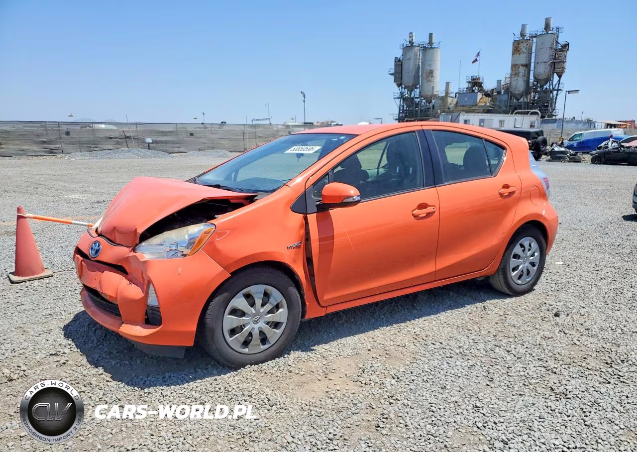 2014 Toyota Prius C Two