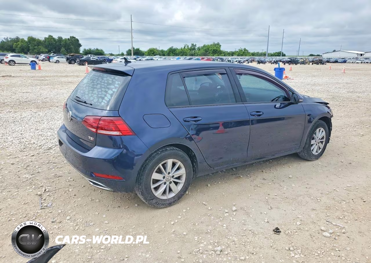 2018 Volkswagen Golf S VIN:3VWG17AUXJM266000 - 3