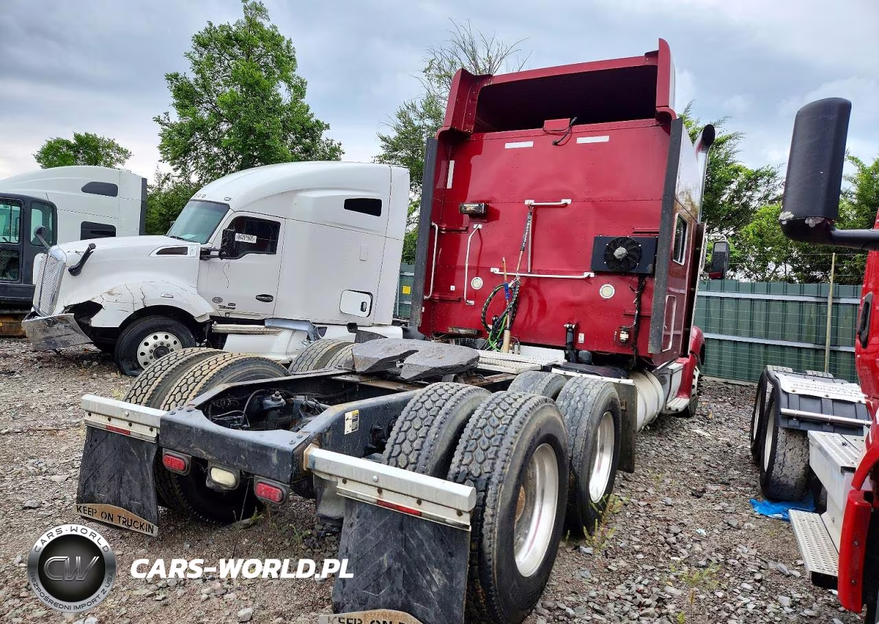 2013 Peterbilt 386 VIN:1XPHD49X2DD206402 - 4