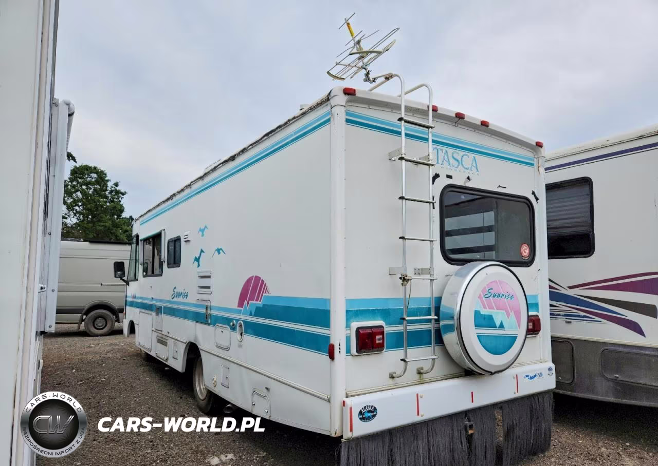 1995 Chevrolet P30 VIN:1GBKP37N2S3305044 - 3