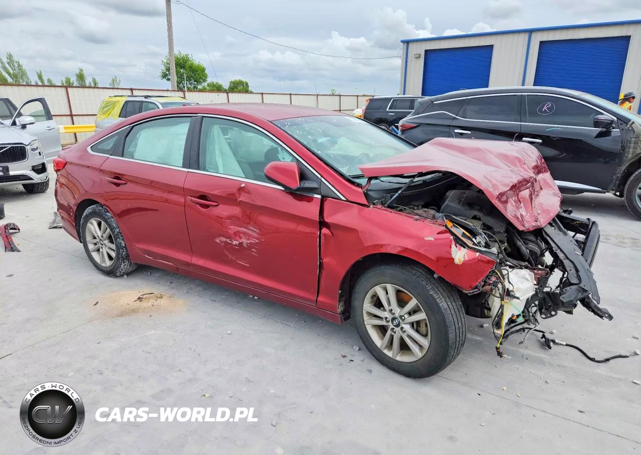 2016 Hyundai Sonata VIN:5NPE24AF3GH334322 - 4