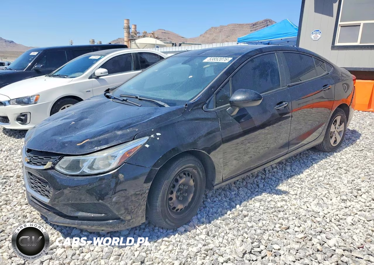 2018 Chevrolet Cruze Ls – zdjęcie 1 z 12