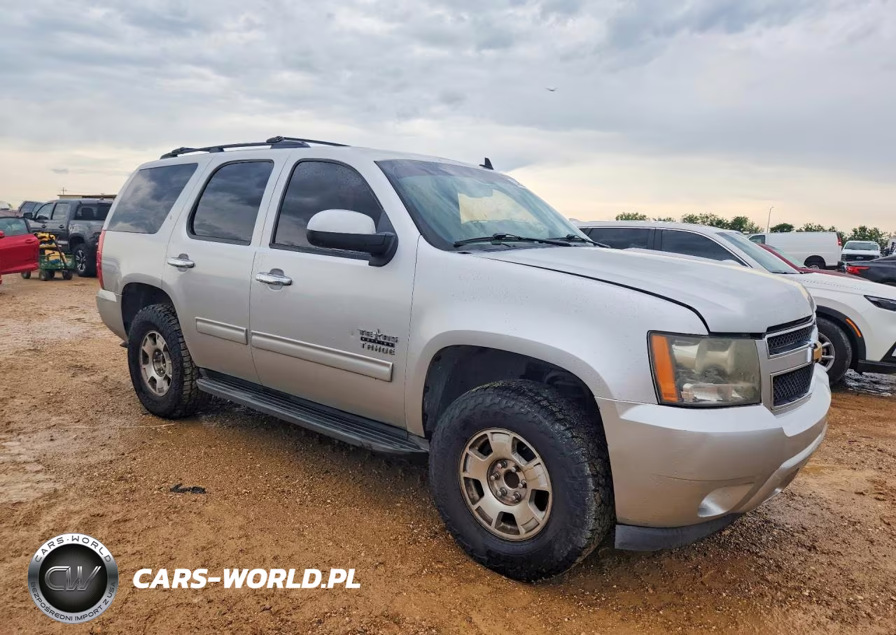 2013 Chevrolet Tahoe C1500 Lt VIN:1GNSCBE02DR315945 - 4