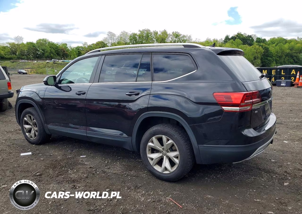 2018 Volkswagen Atlas Se VIN:1V2LR2CA2JC575511 - 2