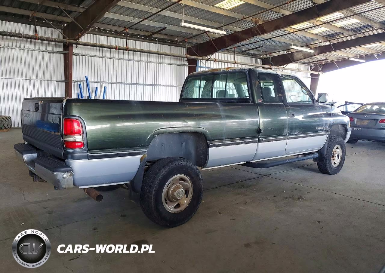 1996 Dodge Ram 2500 VIN:1B7KF23W0TJ121533 - 3
