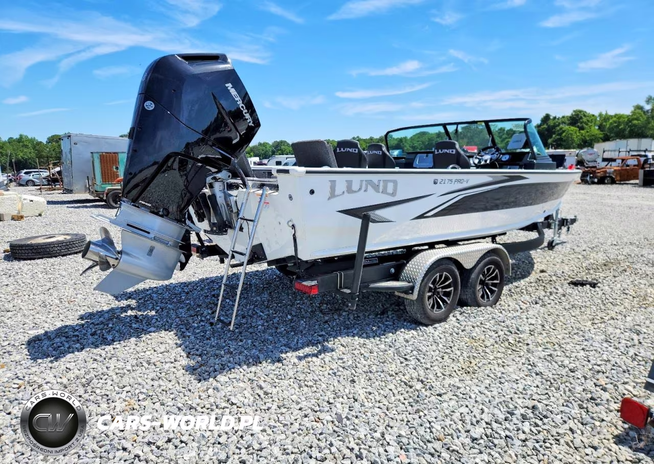 2023 Lund Boat VIN:LBBPD016B323 - 4