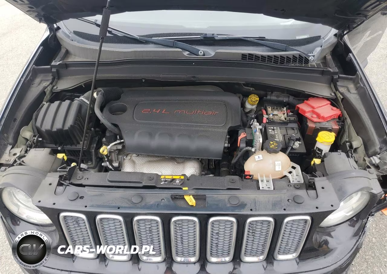 2018 Jeep Renegade Latitude VIN:ZACCJABB9JPH24523 - 11
