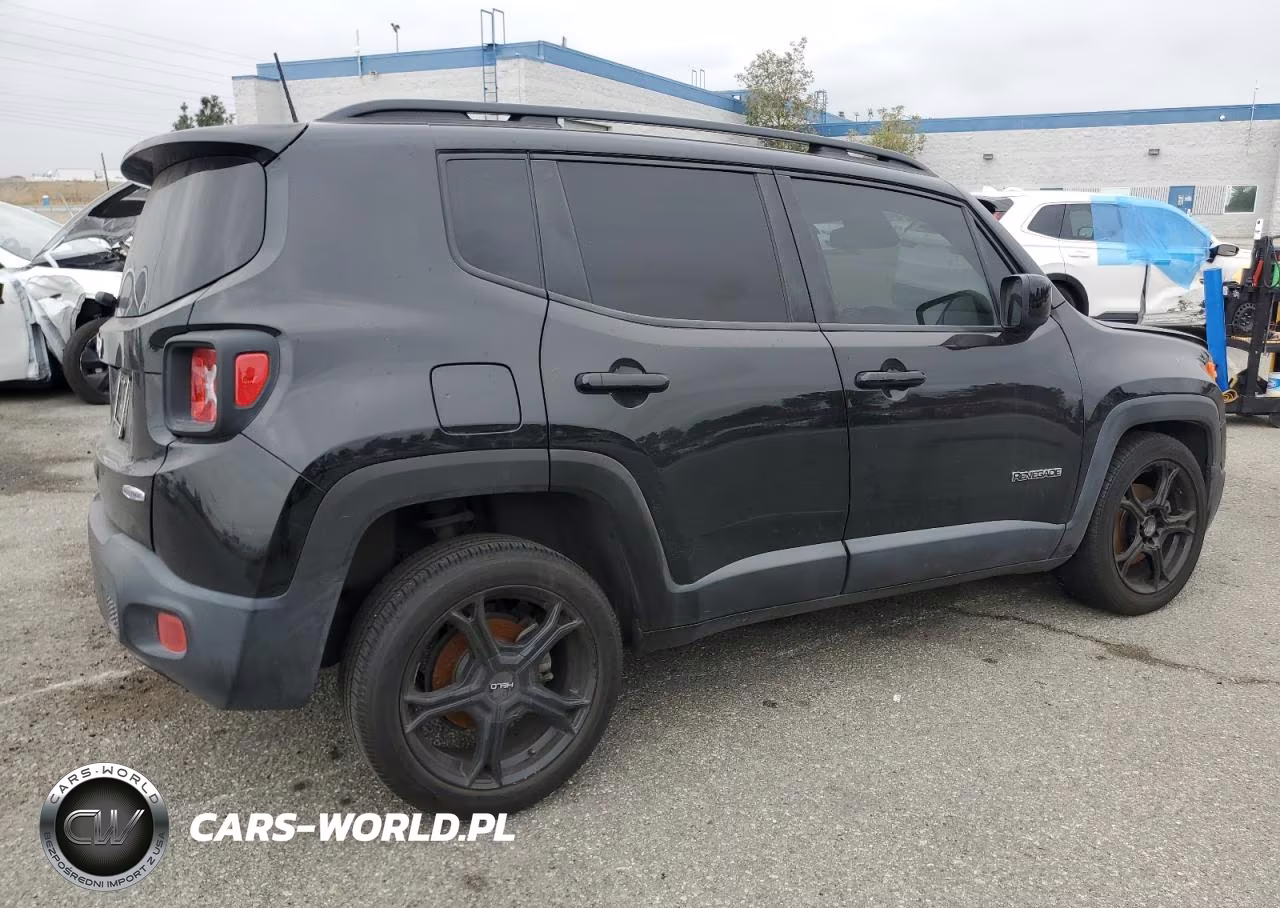 2018 Jeep Renegade Latitude VIN:ZACCJABB9JPH24523 - 3