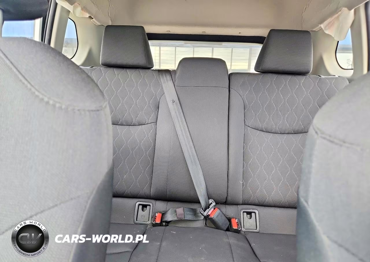 2022 Toyota Corolla Cross Le VIN:7MUCAABG5NV022077 - 10