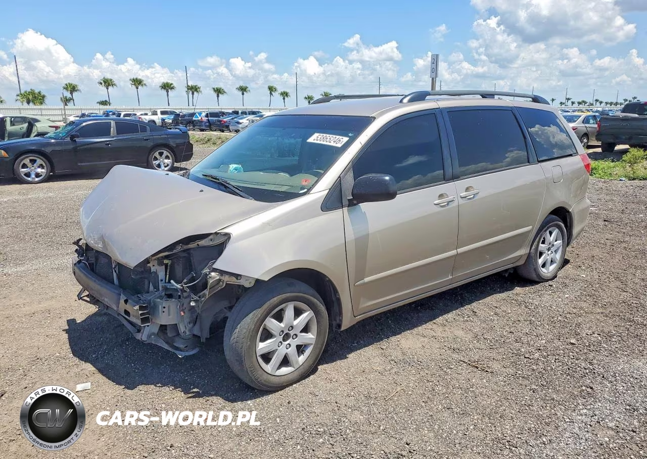 2007 Toyota Sienna Le 8-Passenger