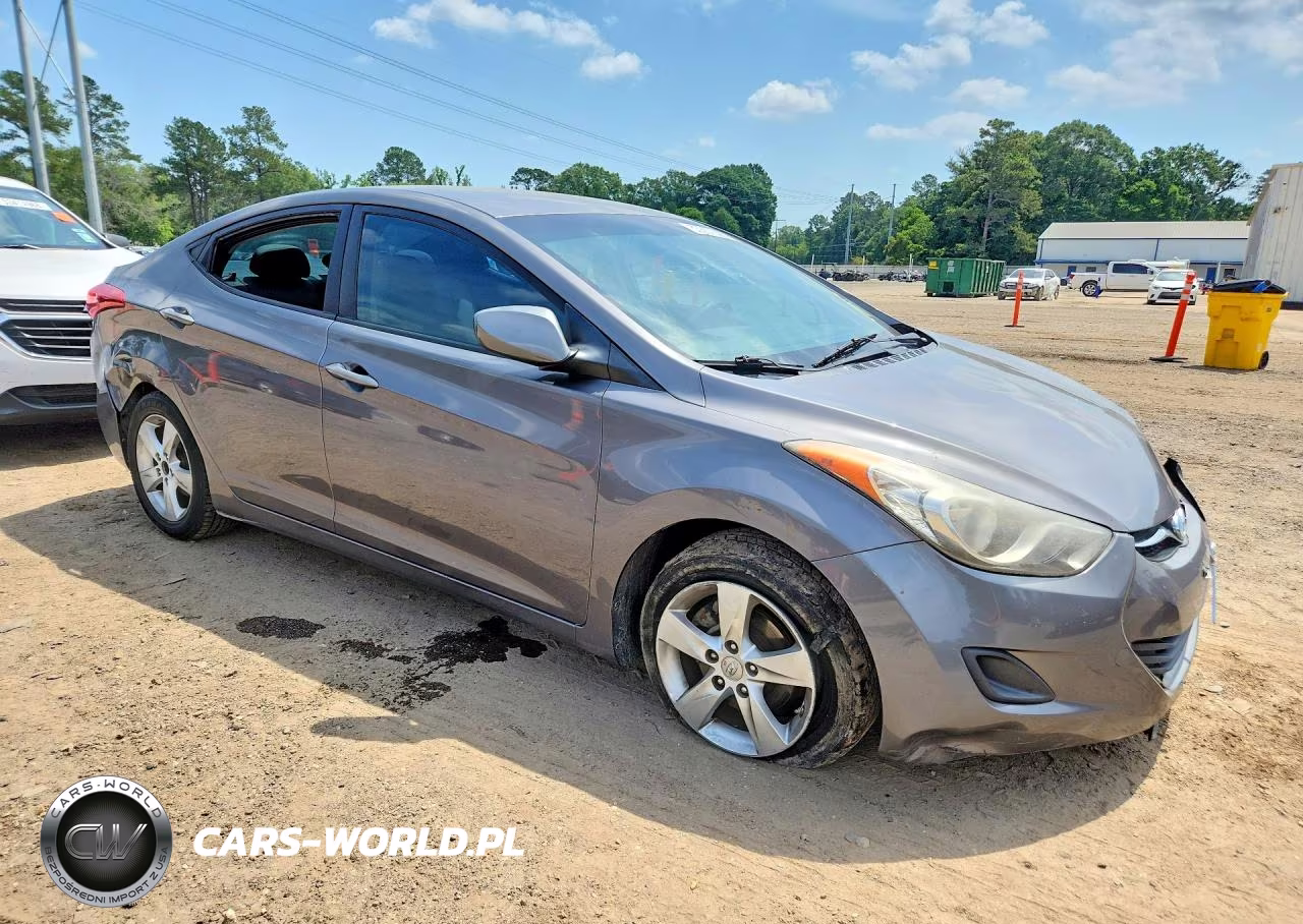 2011 Hyundai Elantra Gls VIN:5NPDH4AE2BH057222 - 4