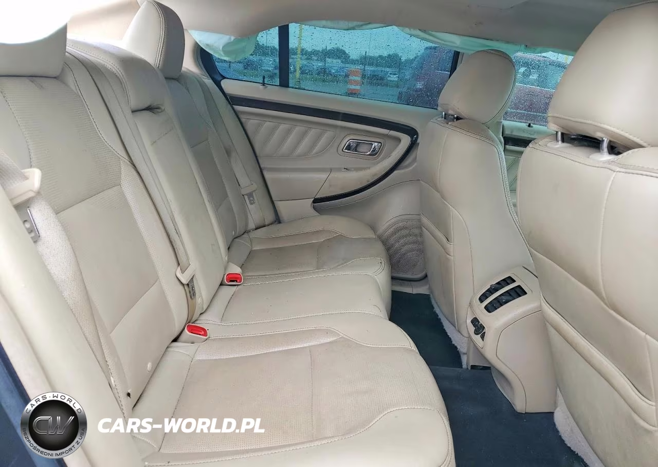2017 Ford Taurus Limited VIN:1FAHP2F8XHG123580 - 10