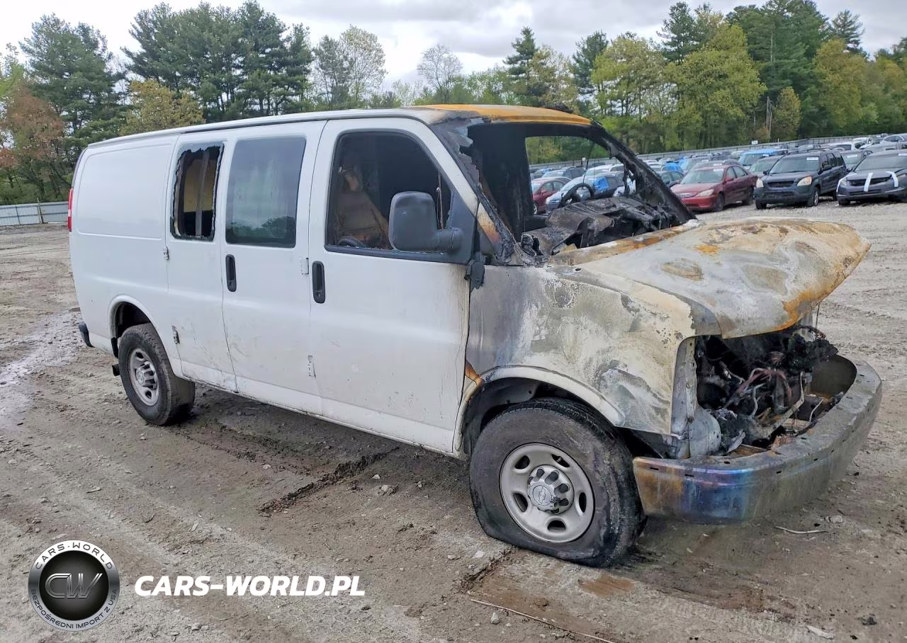 2019 Chevrolet Express G2500 VIN:1GCWGAFP8K1155327 - 4