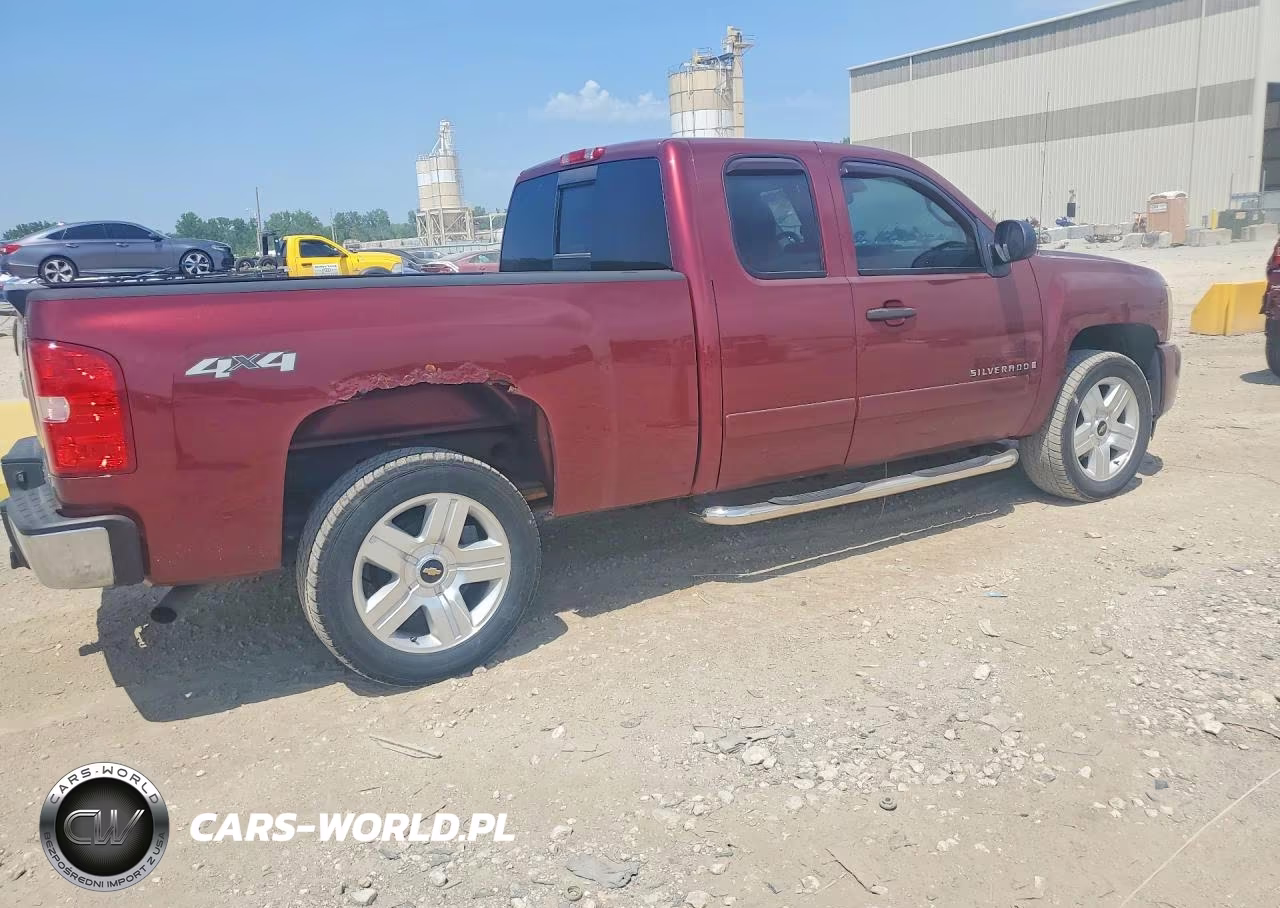 2008 Chevrolet Silverado K1500 VIN:2GCEK19J981317213 - 3