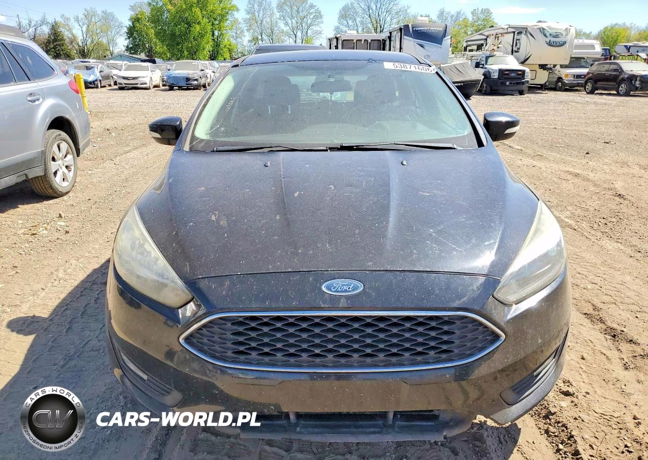 2016 Ford Focus Se VIN:1FADP3K24GL296393 - 5