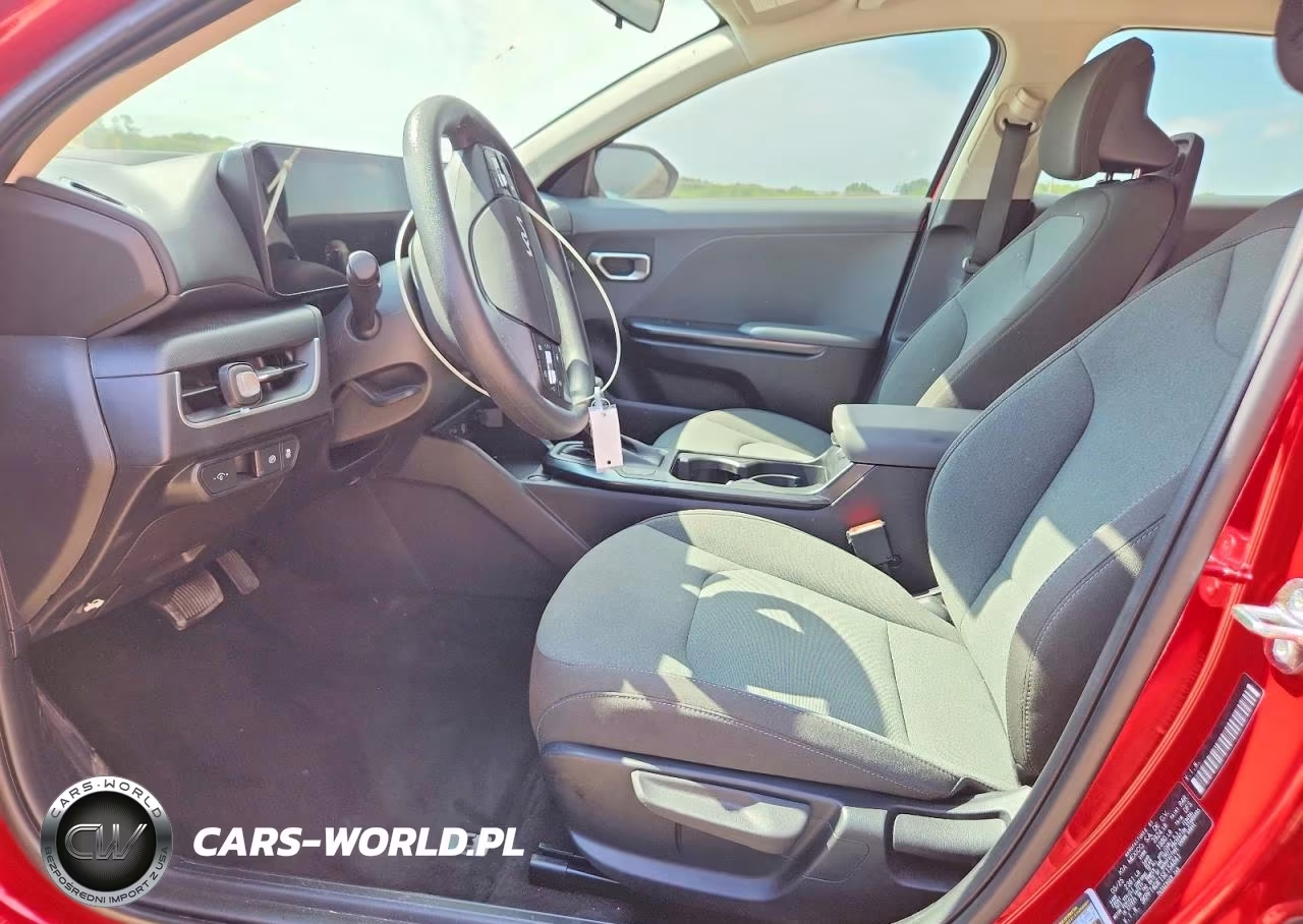 2025 Kia K4 Lxs VIN:3KPFT4DE1SE154841 - 7
