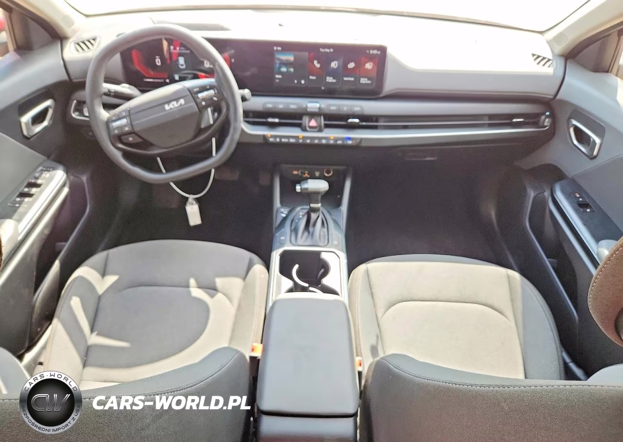 2025 Kia K4 Lxs VIN:3KPFT4DE1SE154841 - 8