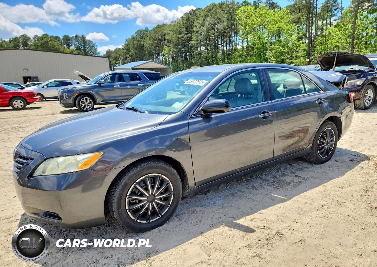 2007 Toyota Camry Le – zdjęcie 1 z 12