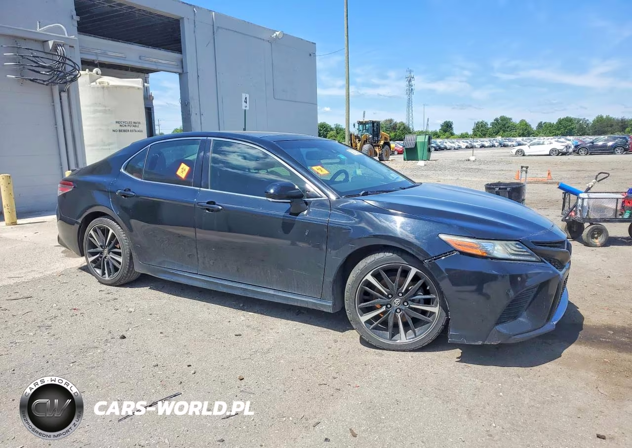 2018 Toyota Camry Xse V6 VIN:4T1BZ1HK7JU003672 - 4