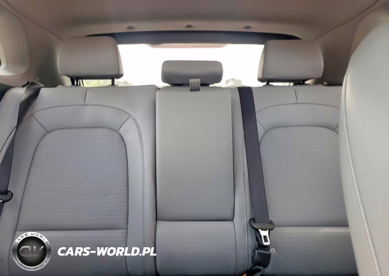 2018 Hyundai Kona Limited VIN:KM8K3CA5XJU110278 - 10