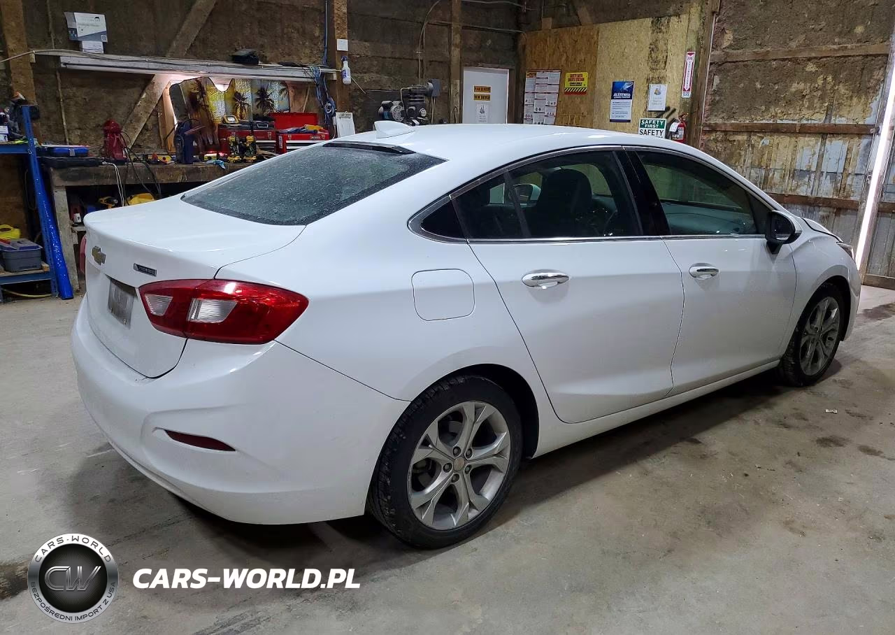 2016 Chevrolet Cruze Premier VIN:1G1BG5SM2G7269399 - 3