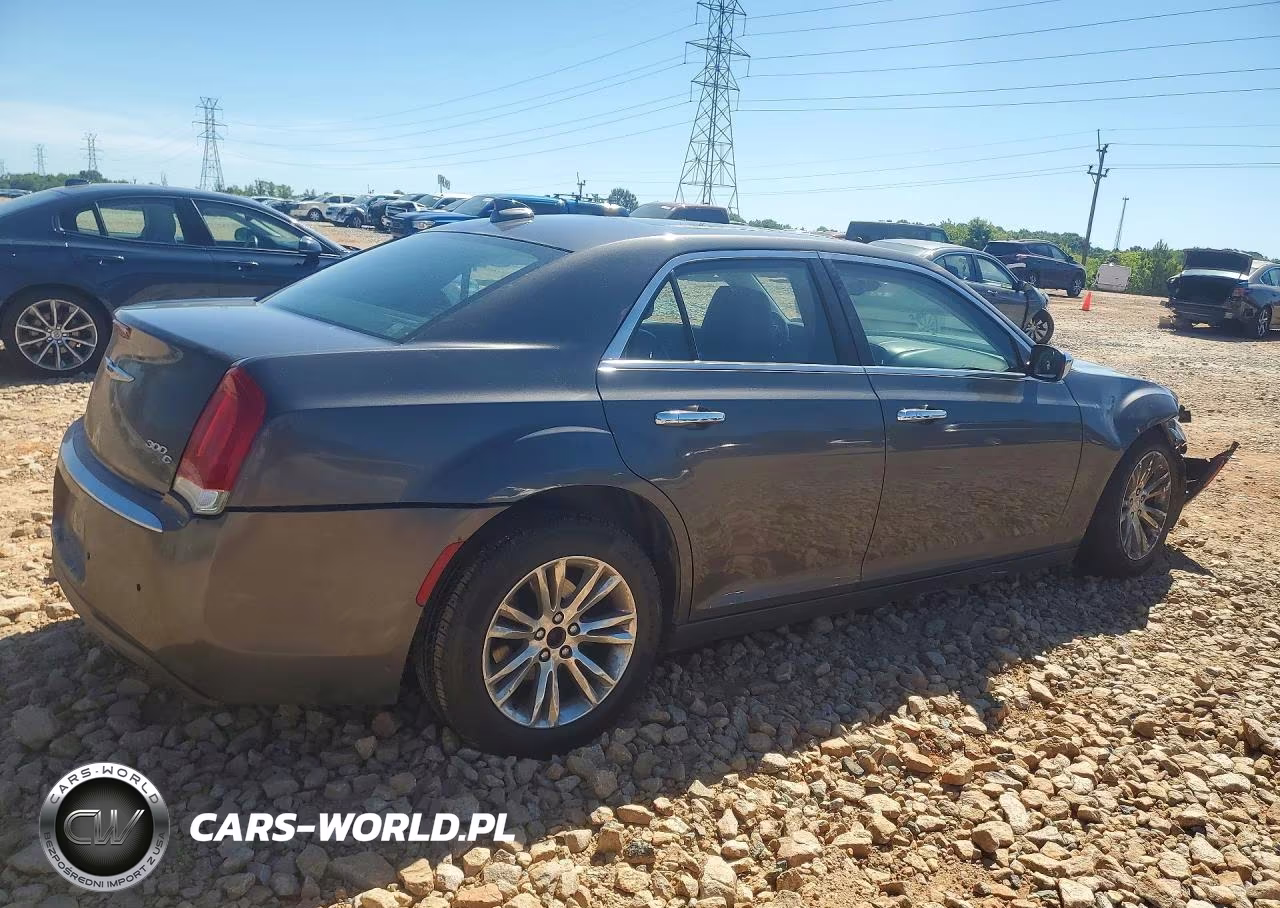 2016 Chrysler 300C VIN:2C3CCAEG0GH348486 - 3