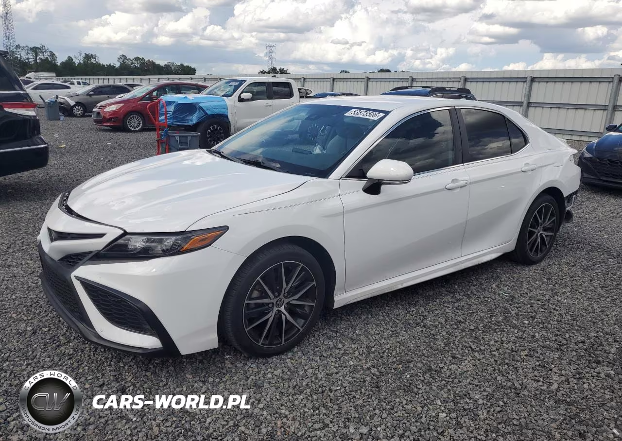 2024 Toyota Camry Se – zdjęcie 1 z 13