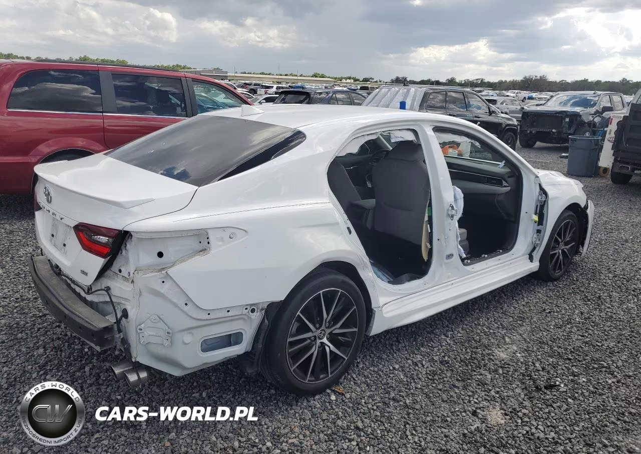 2024 Toyota Camry Se VIN:4T1T11AK9RU854423 - 3