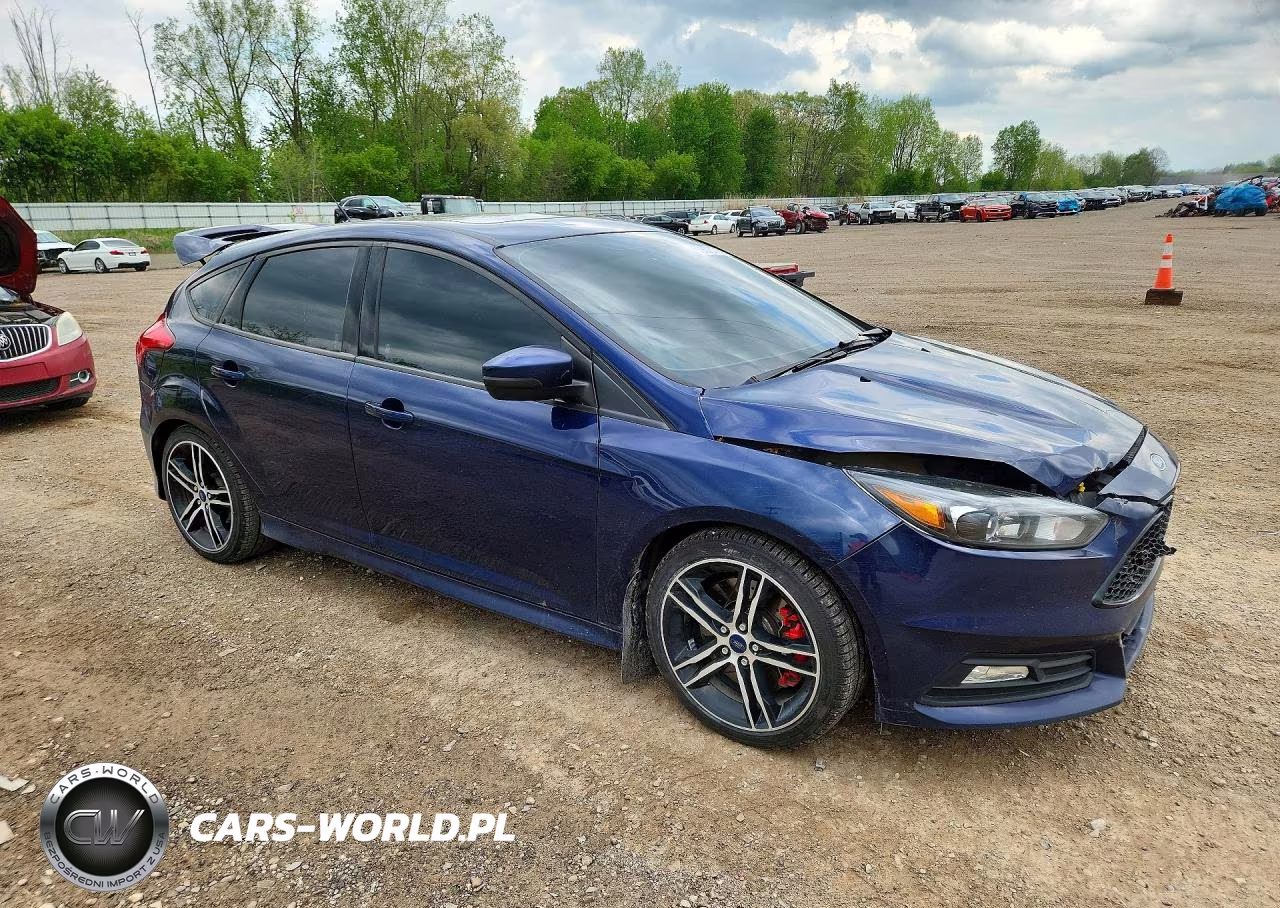2017 Ford Focus St VIN:1FADP3L9XHL222232 - 4