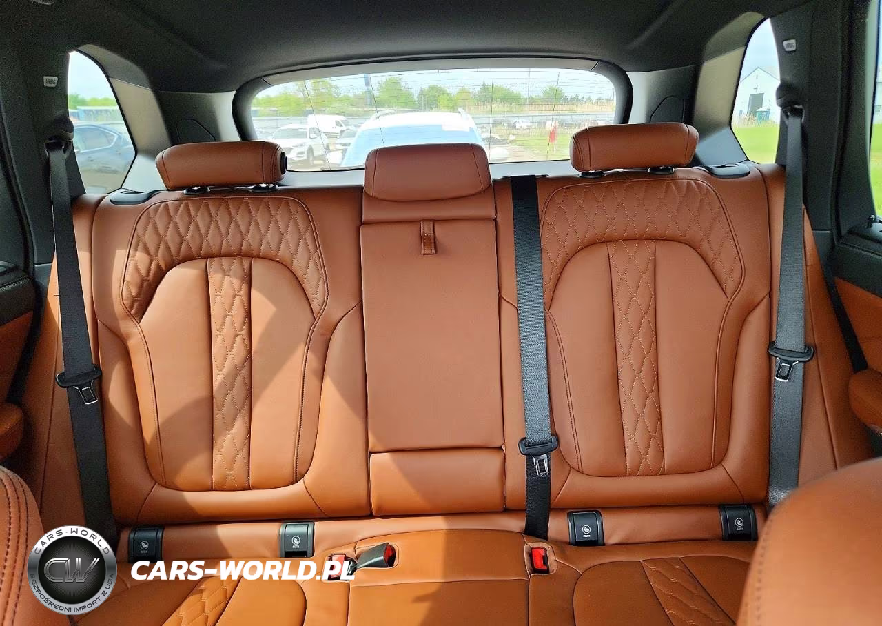 2024 BMW X5 M60I VIN:5UX33EU02R9S58782 - 10