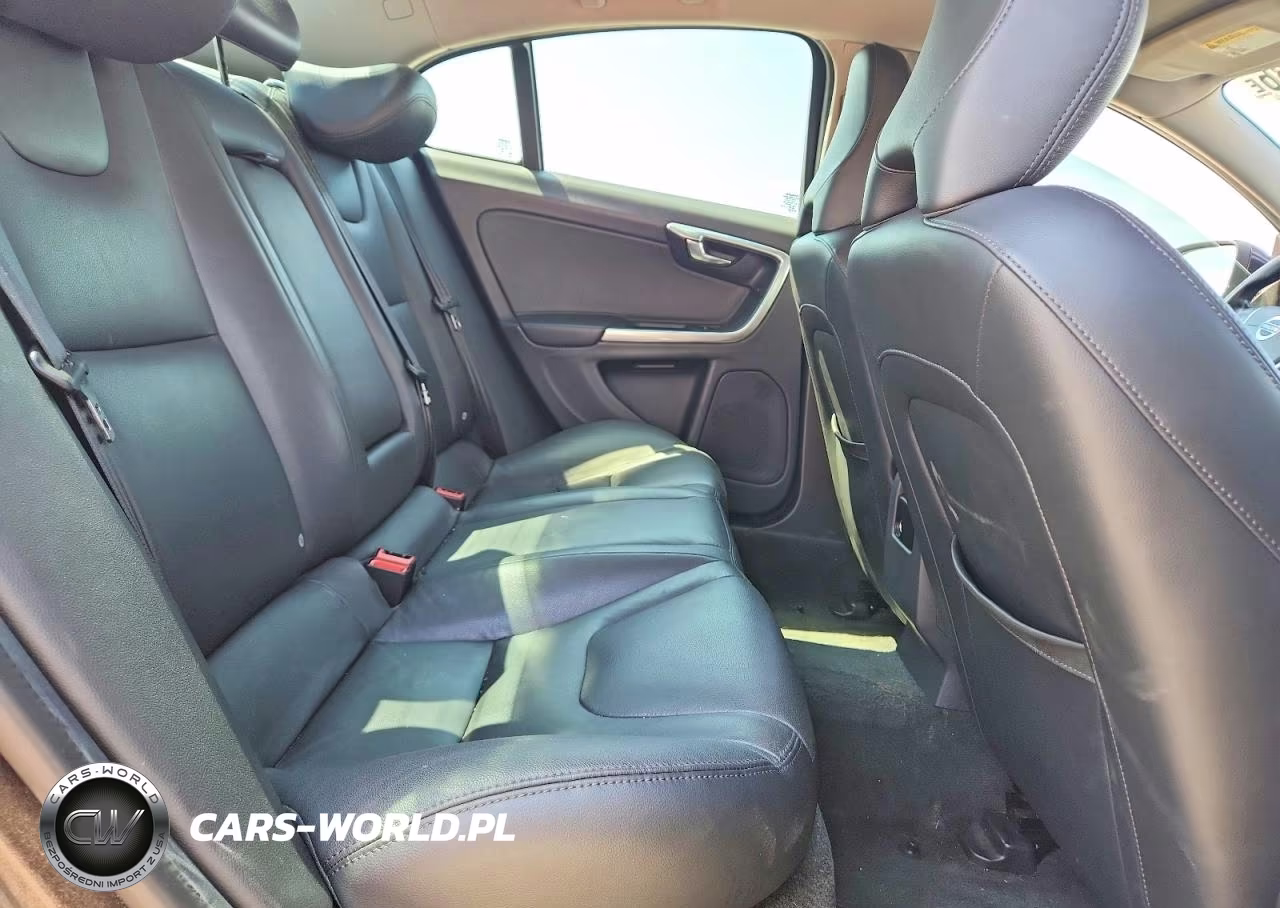 2015 Volvo S60 Premier VIN:YV140MFB6F1305324 - 10