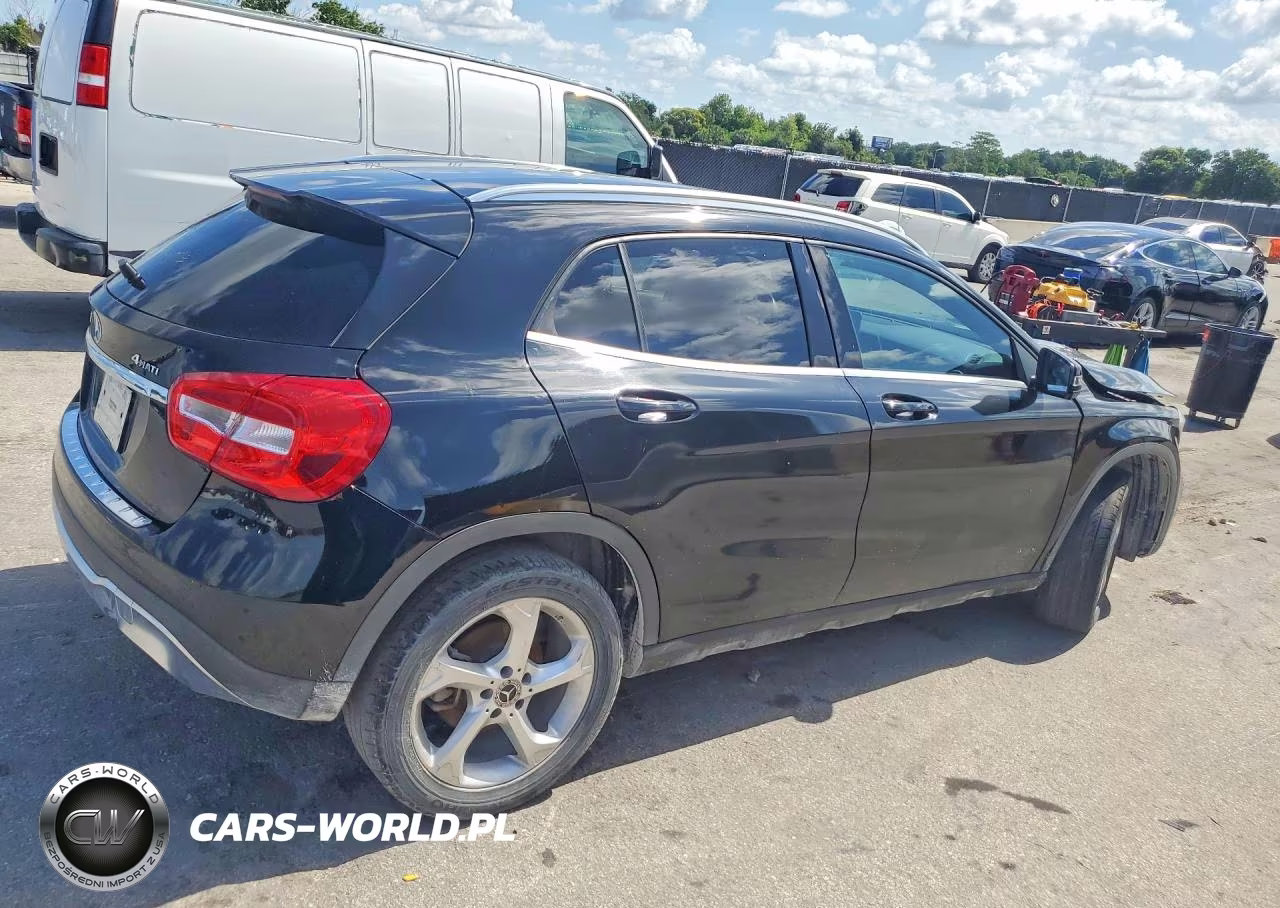 2018 Mercedes-Benz Gla 250 4Matic VIN:WDCTG4GB0JJ439146 - 3