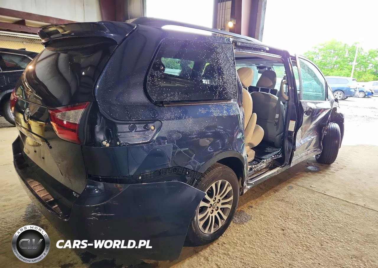 2018 Toyota Sienna Xle 8-Passenger VIN:5TDYZ3DC6JS954751 - 3