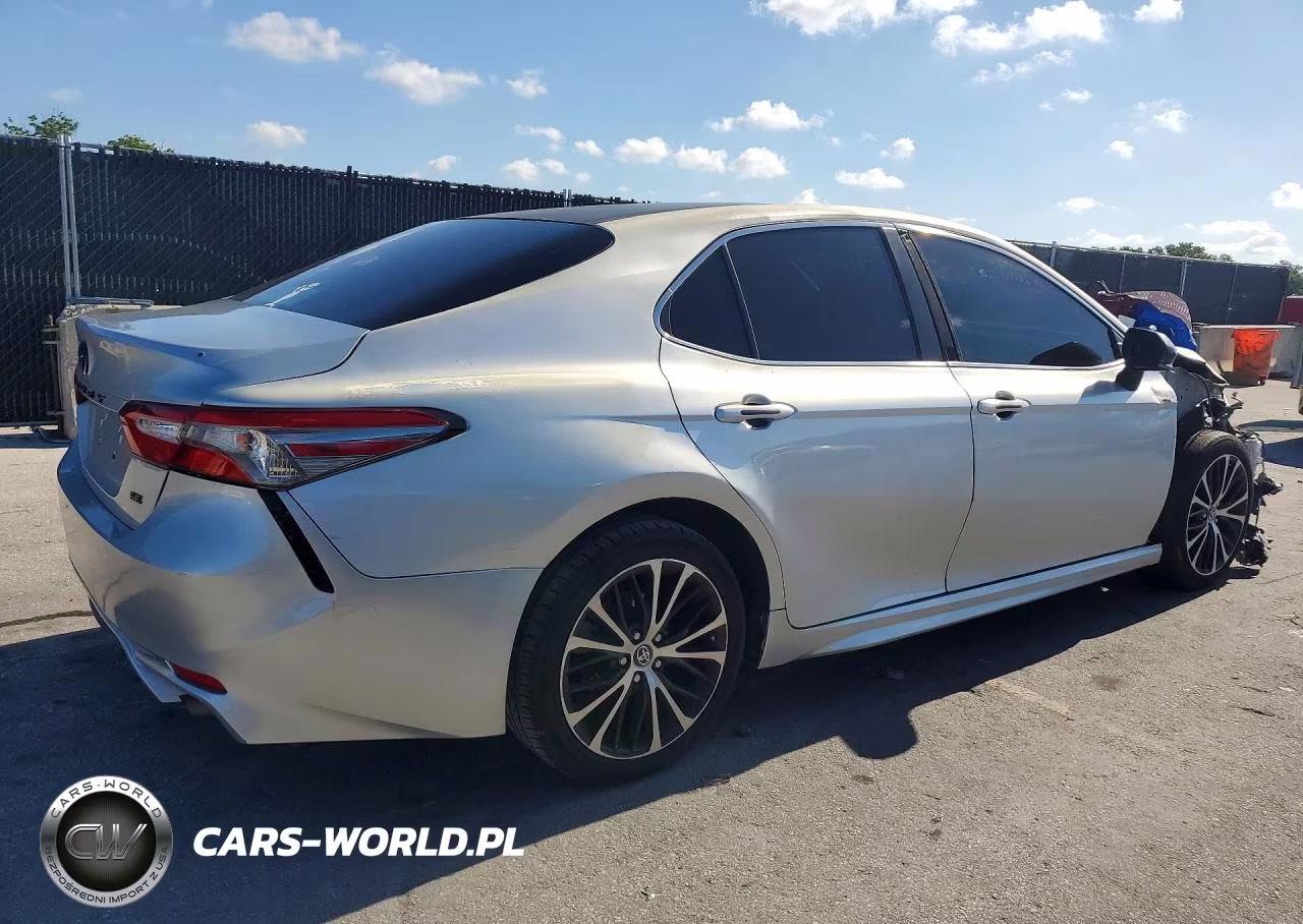 2018 Toyota Camry Se VIN:4T1B11HK6JU548432 - 3