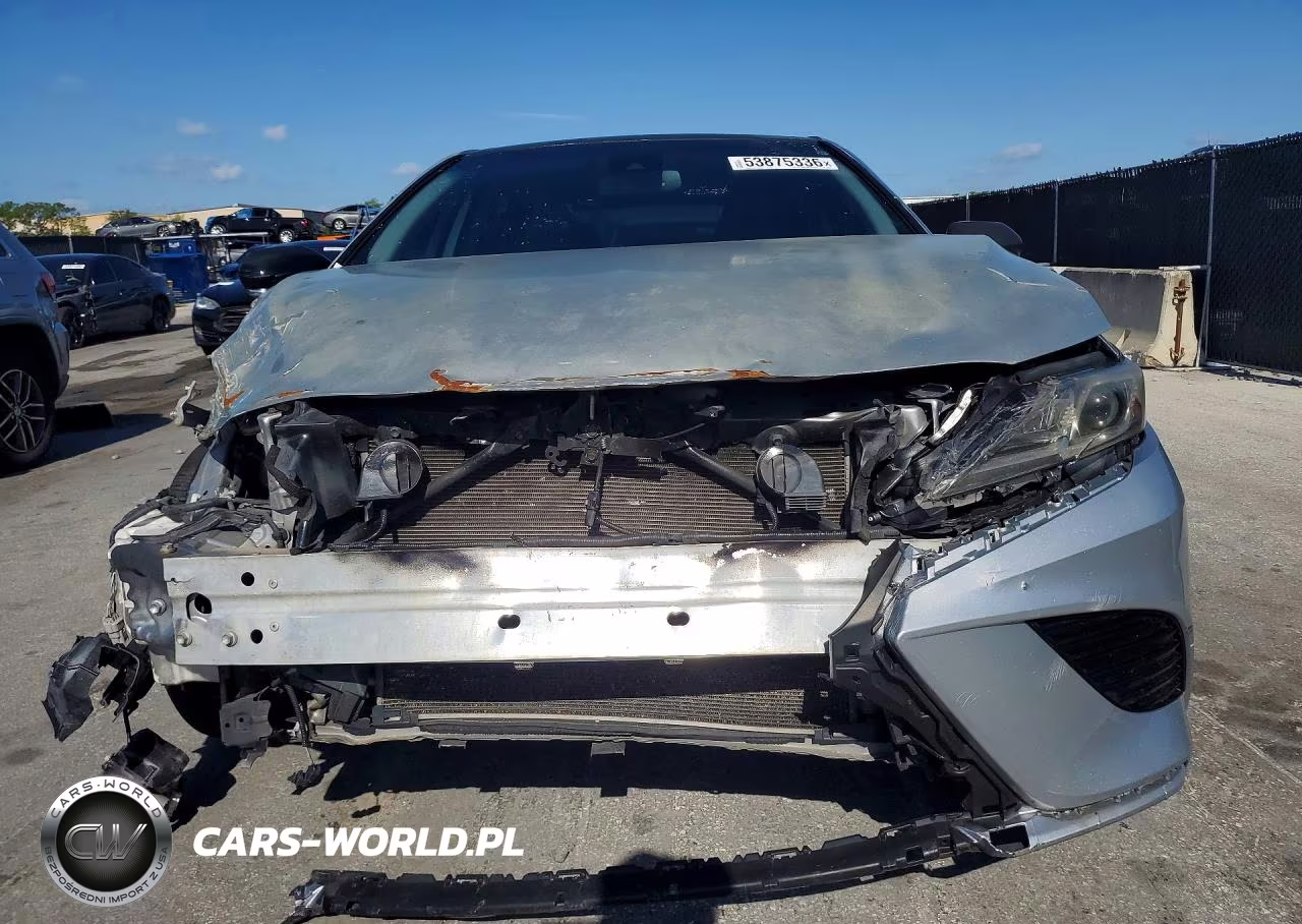 2018 Toyota Camry Se VIN:4T1B11HK6JU548432 - 5