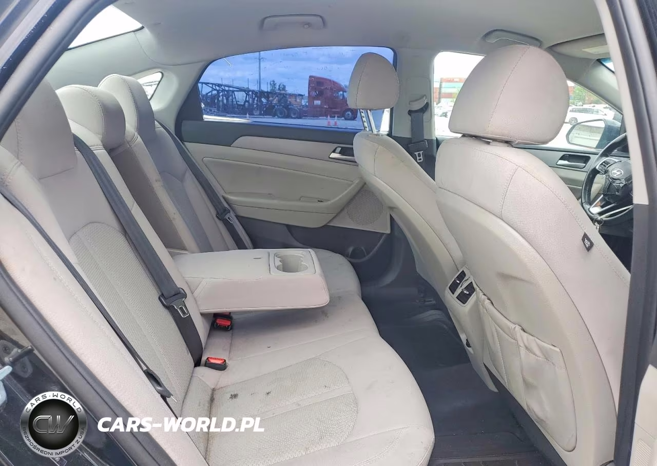 2018 Hyundai Sonata Sel+ VIN:5NPE34AF1JH710990 - 10