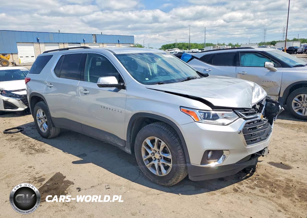2019 Chevrolet Traverse Lt VIN:1GNERGKW8KJ305627 - 4