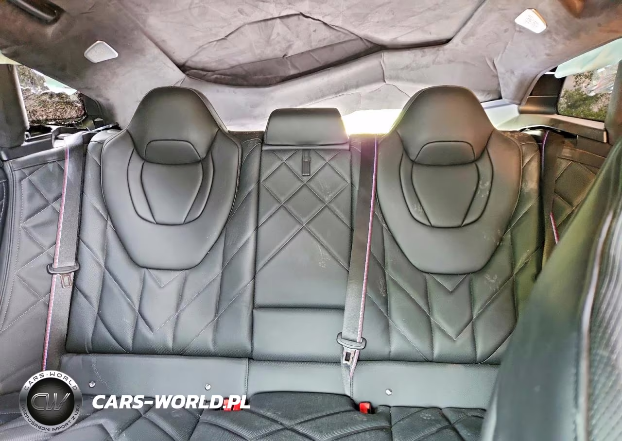 2025 BMW Xm VIN:5YM23CS03S9Z60059 - 10