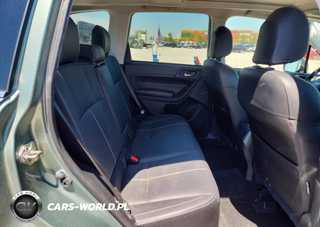 2018 Subaru Forester 2.5I Touring VIN:JF2SJAWC8JH531755 - 11