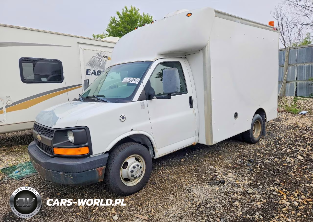 2006 Chevrolet Express Delivery Truck
