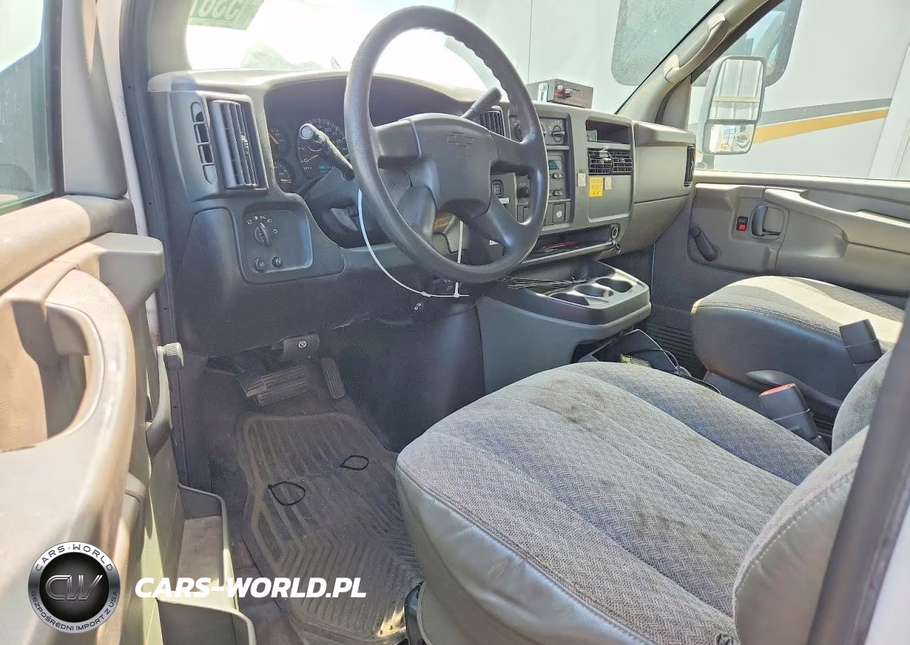 2006 Chevrolet Express Delivery Truck VIN:1GBJG31U961219663 - 8