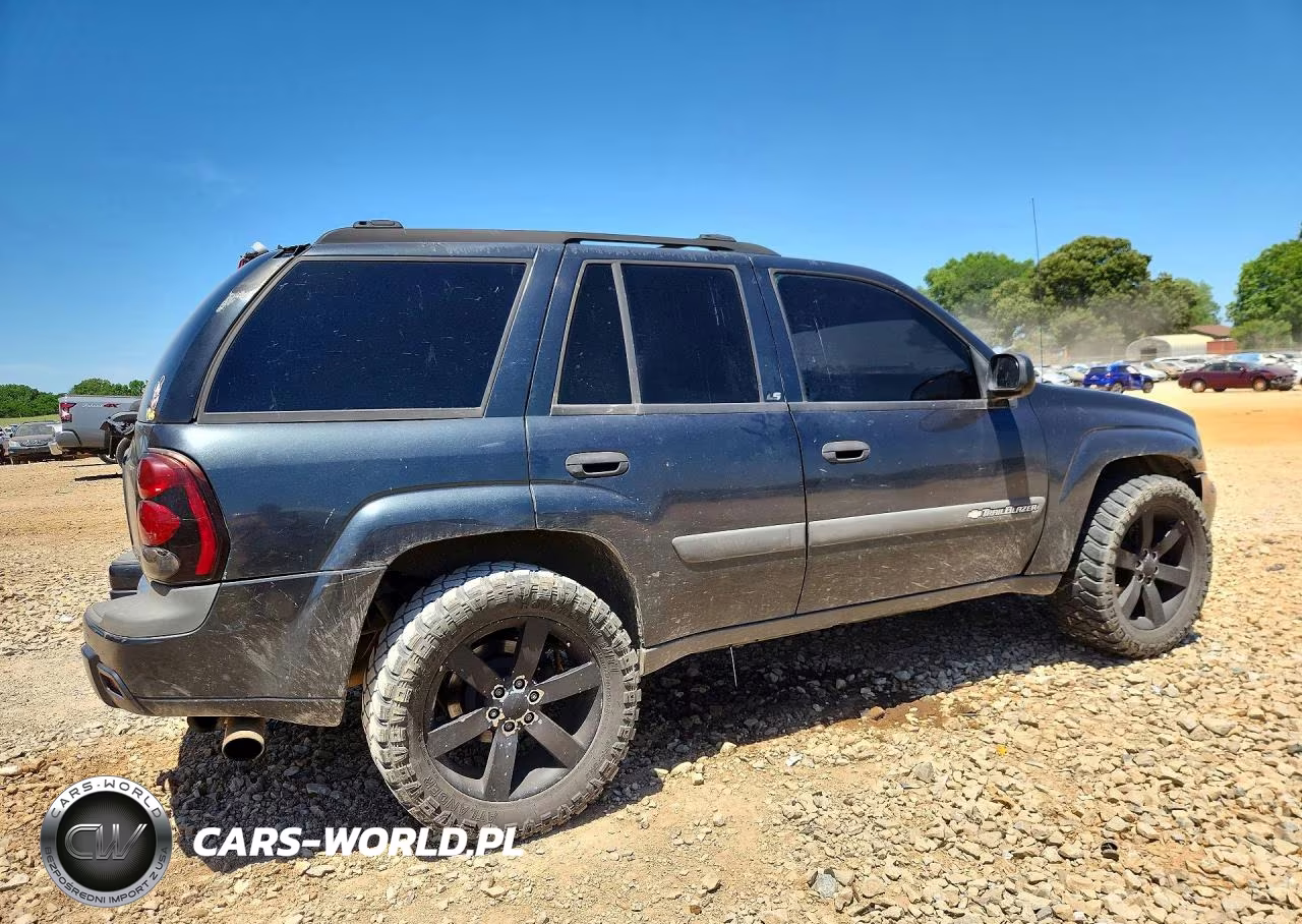 2004 Chevrolet Trailblazer Ls VIN:1GNDS13S342407861 - 3