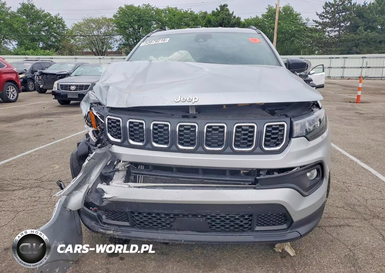2025 Jeep Compass Latitude VIN:3C4NJDBNXST591821 - 5