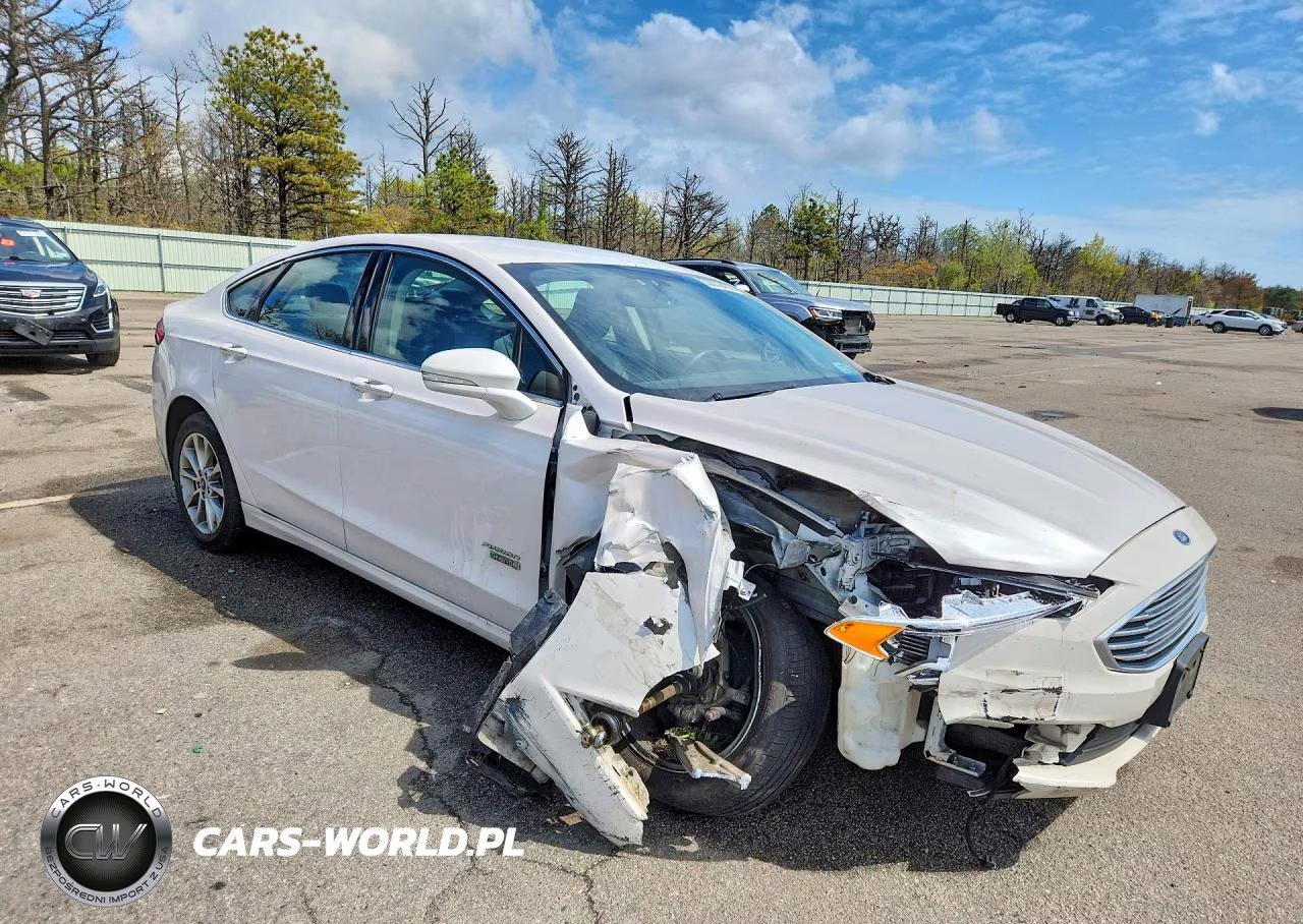 2017 Ford Fusion Se Phev VIN:3FA6P0PU8HR376929 - 4